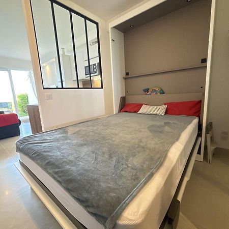 Studio En Bord De Mer A Royan, Parking, Tv, Tout Equipe - Fr-1-494-67 Exteriér fotografie