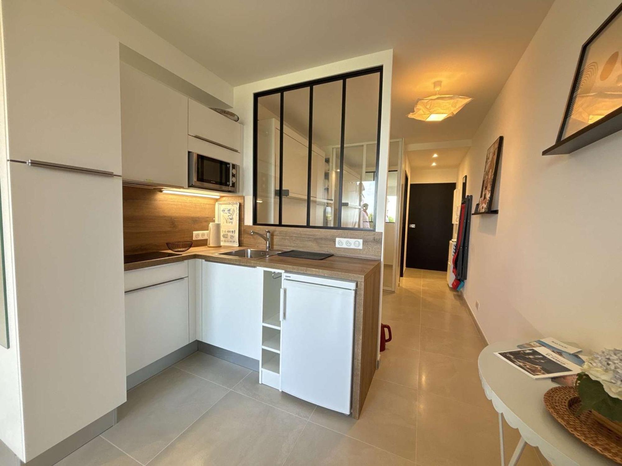Studio En Bord De Mer A Royan, Parking, Tv, Tout Equipe - Fr-1-494-67 Exteriér fotografie